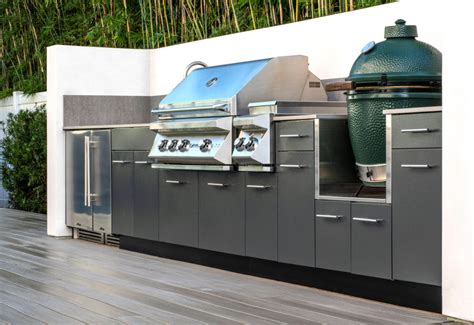 stainless steel outdoor kitchens